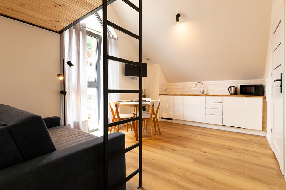 Kitchen or kitchenette, Seating area, minibar