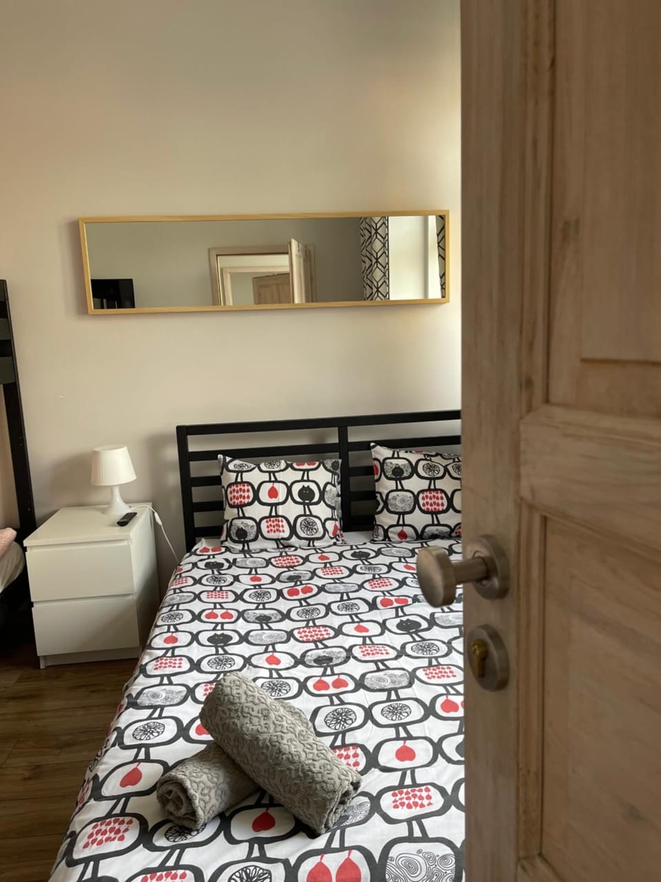 Bedroom, bunk bed