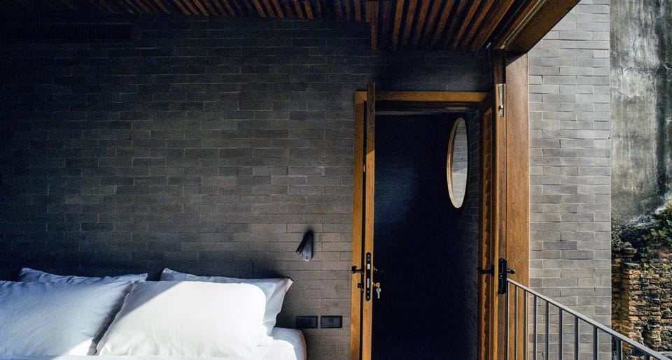 Bed, View (from property/room), Bedroom, City view, City view