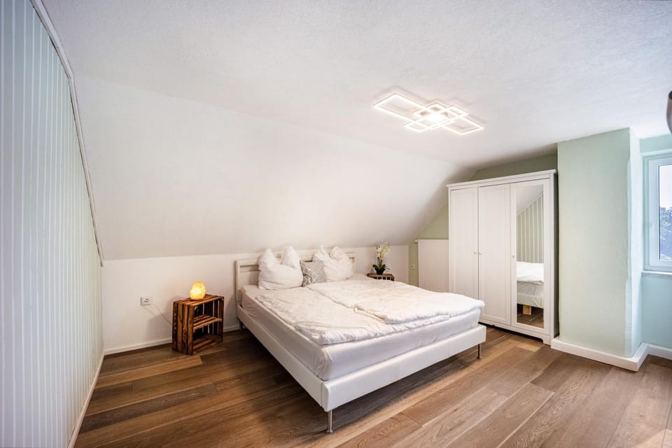 Property building, Living room, Bedroom