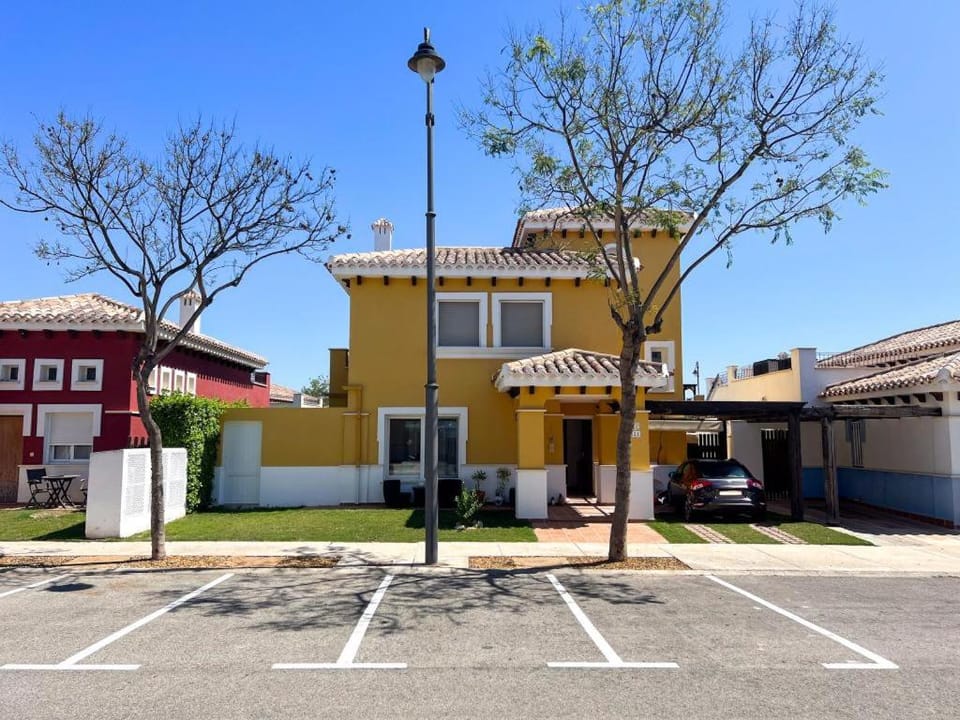 Property building, Street view, Parking
