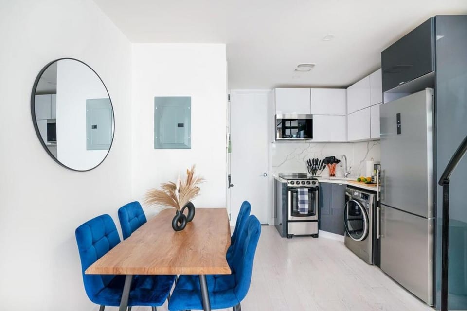 78-4A 2BR Duplex with a Balcony Prime UES Apartment in Roosevelt Island