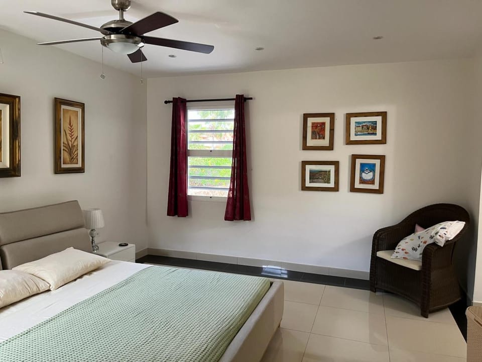 24 Casa Lora Villa in Venezuela