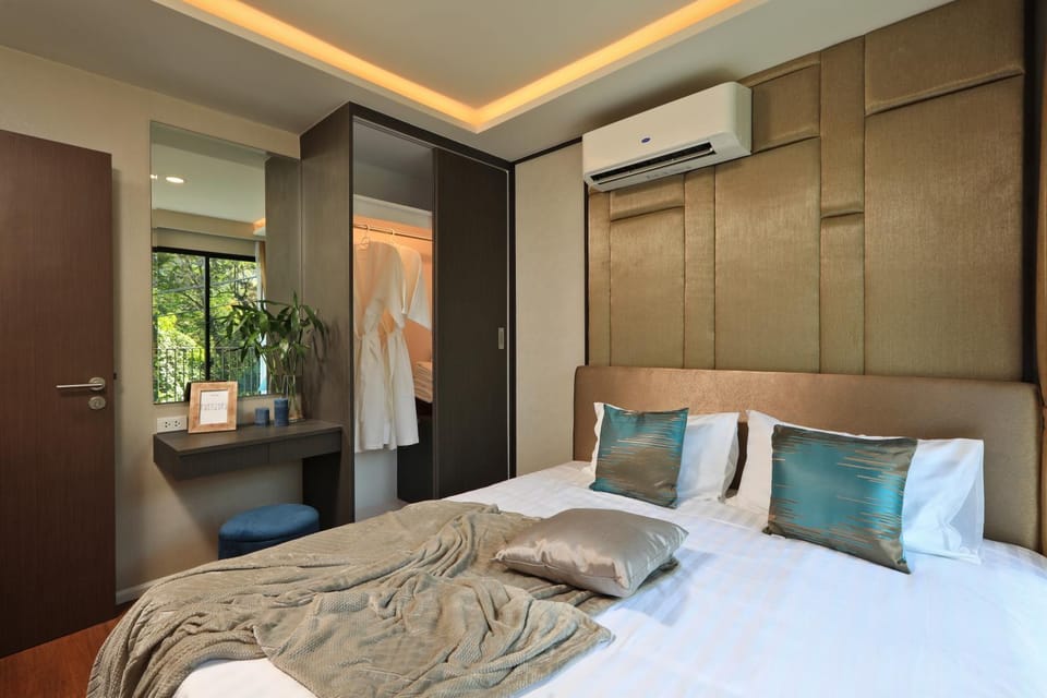 Bed, Bedroom, towels, wardrobe, air conditioner