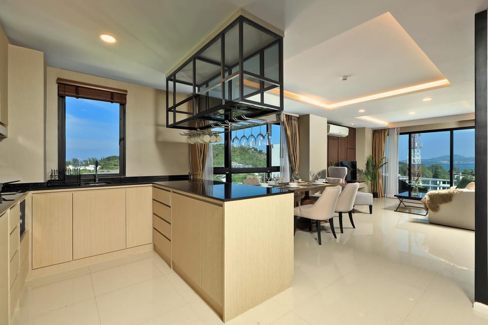 Living room, Seating area, Dining area, Sea view, Sea view, kitchen, kitchen