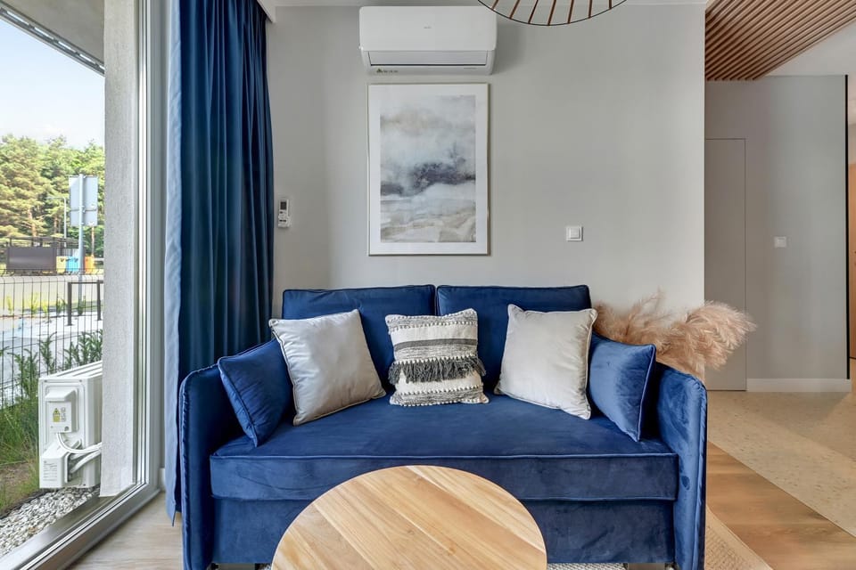 Balcony/Terrace, Living room, Seating area, air conditioner