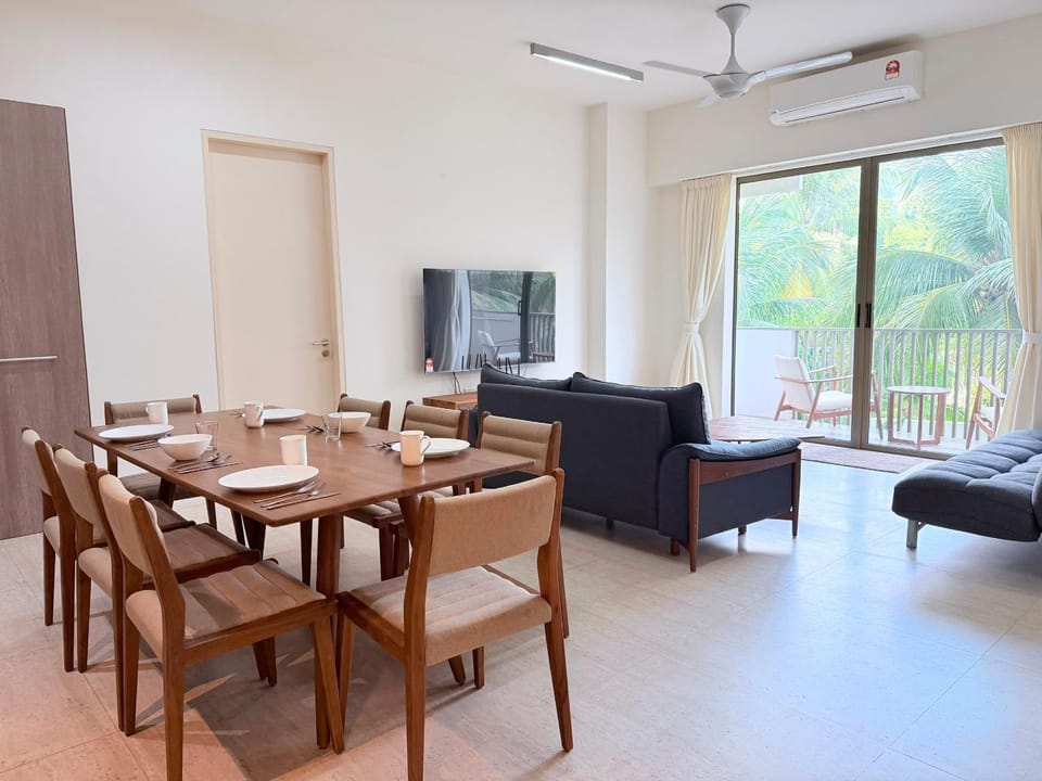 By The Sea Luxury Beachfront Resort 223 Apartment in Penang
