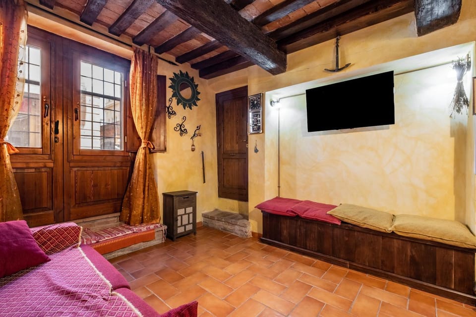 Property building, Living room