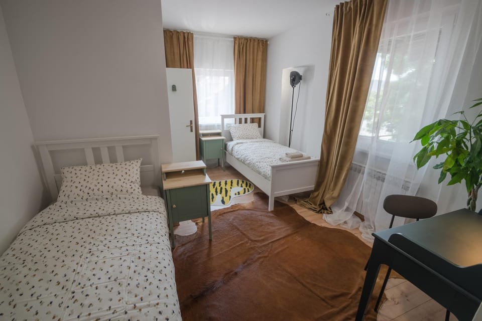Activities, TV and multimedia, furniture, heating, air conditioner