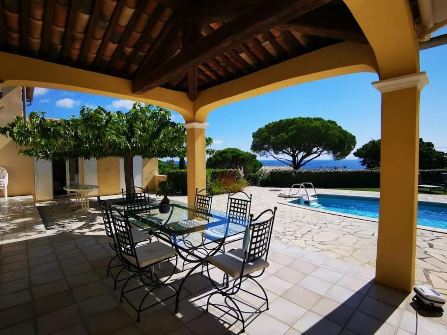 villa vue mer Villa in Sainte-Maxime