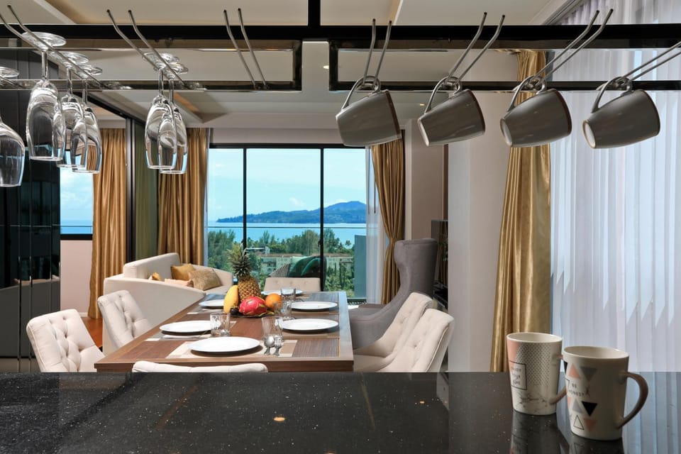 TV and multimedia, Living room, Seating area, Dining area, Sea view, Sea view