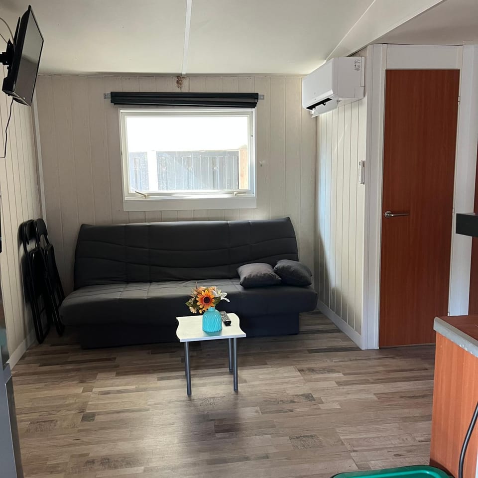 Mobil-home sur terrain privé Campground/ 
RV Resort in Occitanie
