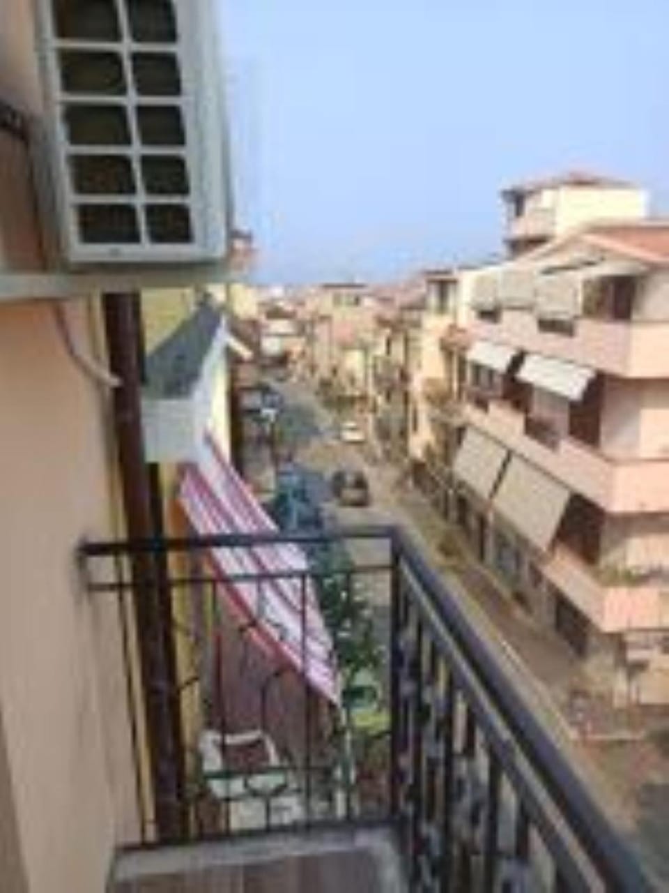 Balcony/Terrace, Landmark view, Quiet street view, air conditioner