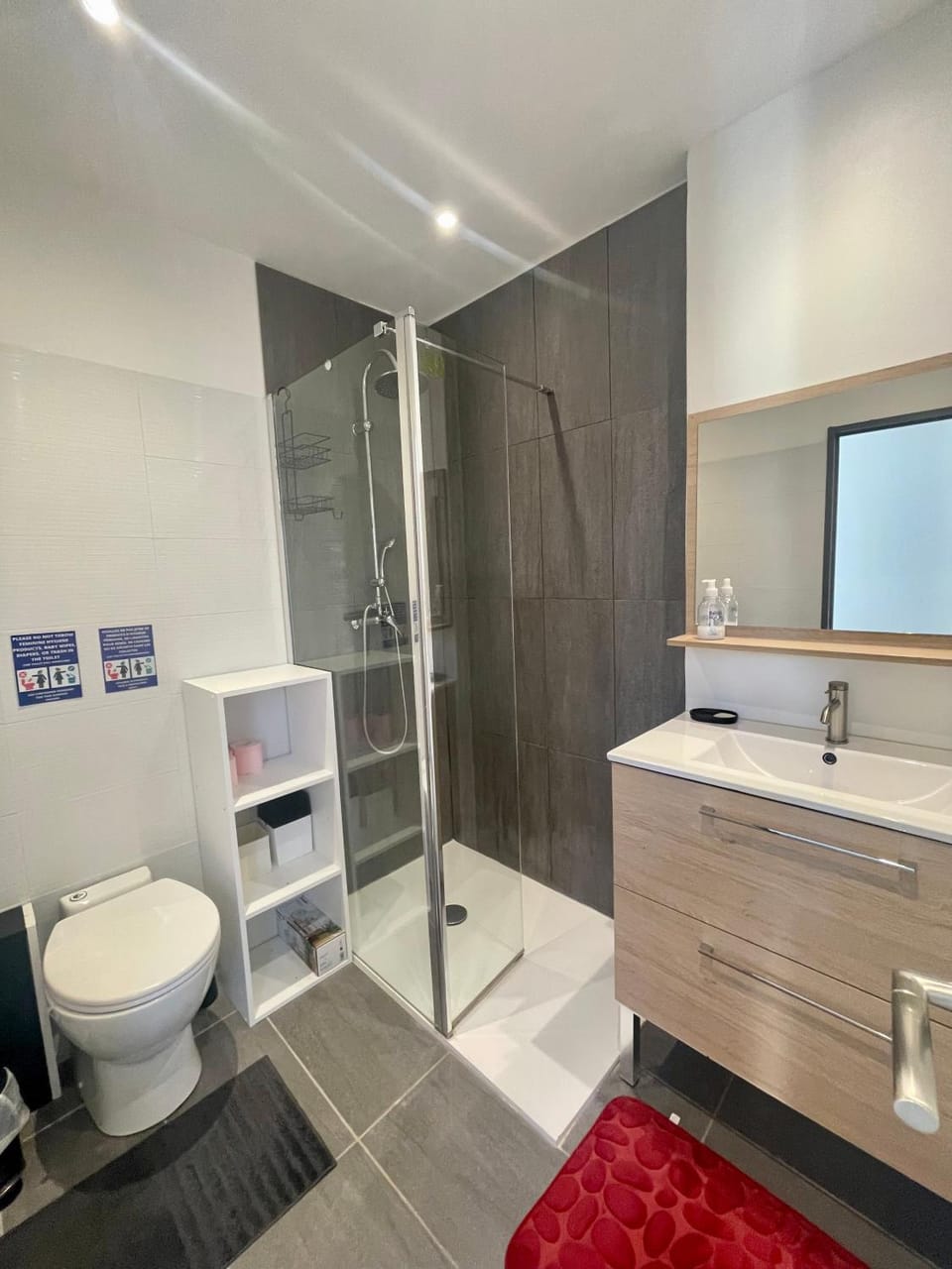 Shower, Toilet, Bathroom