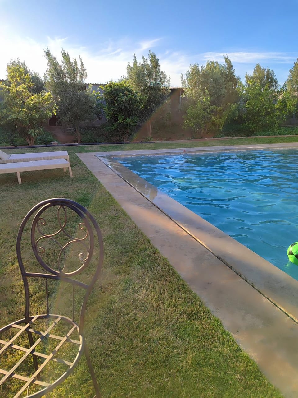 Swimming pool