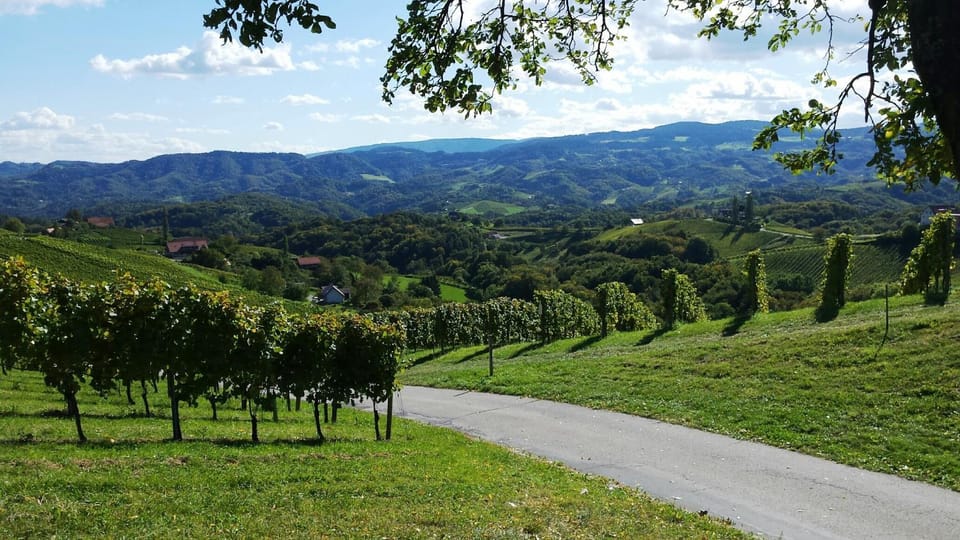 Neighbourhood, Natural landscape, Hiking, Cycling