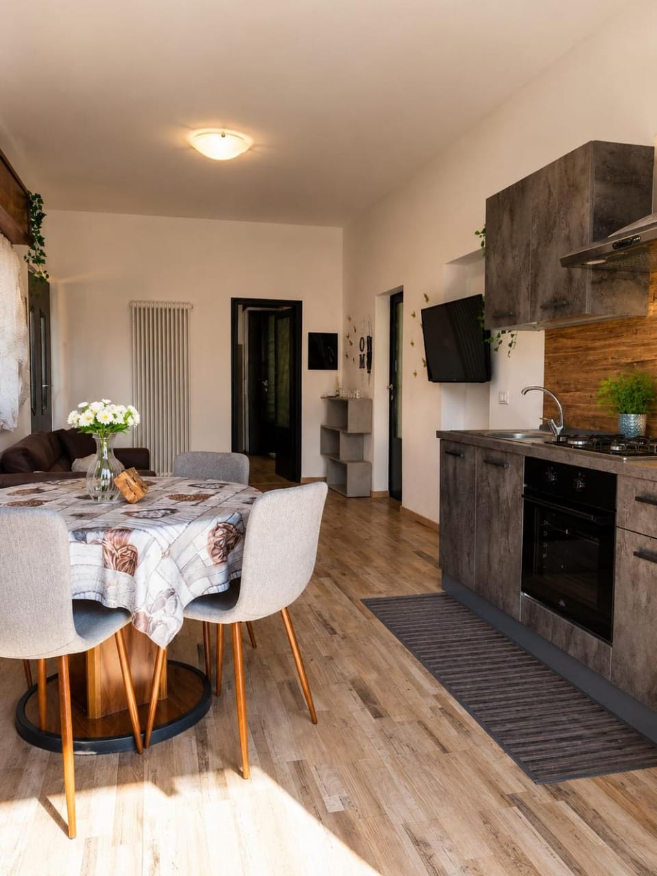 Kitchen or kitchenette, kitchen