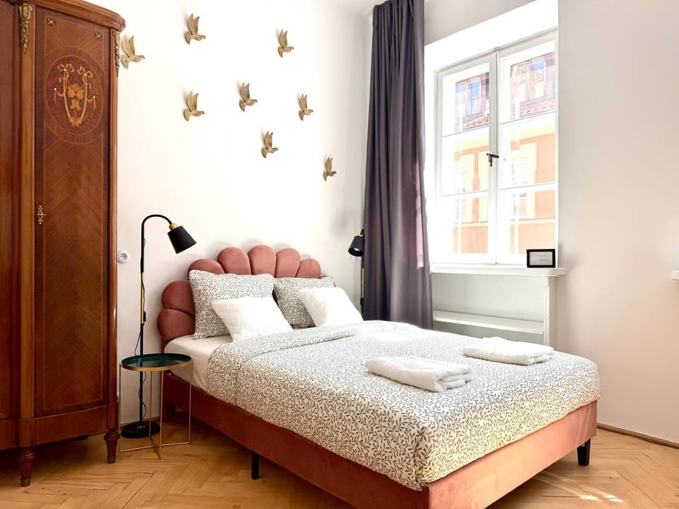 Bed, wardrobe