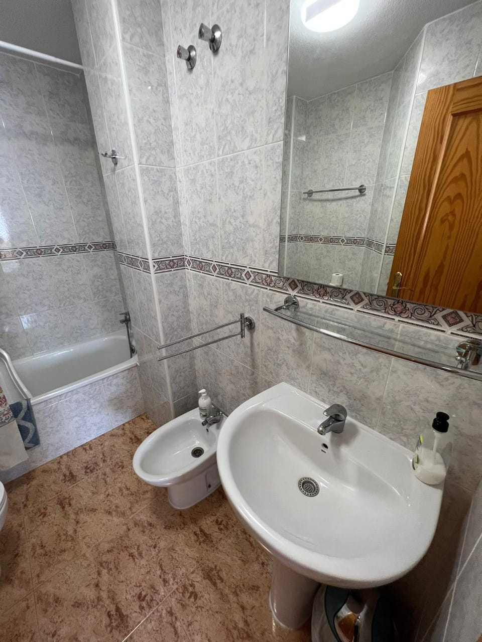 Bathroom, Bath, bidet