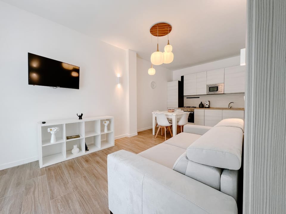 TV and multimedia, Living room, Photo of the whole room, Seating area