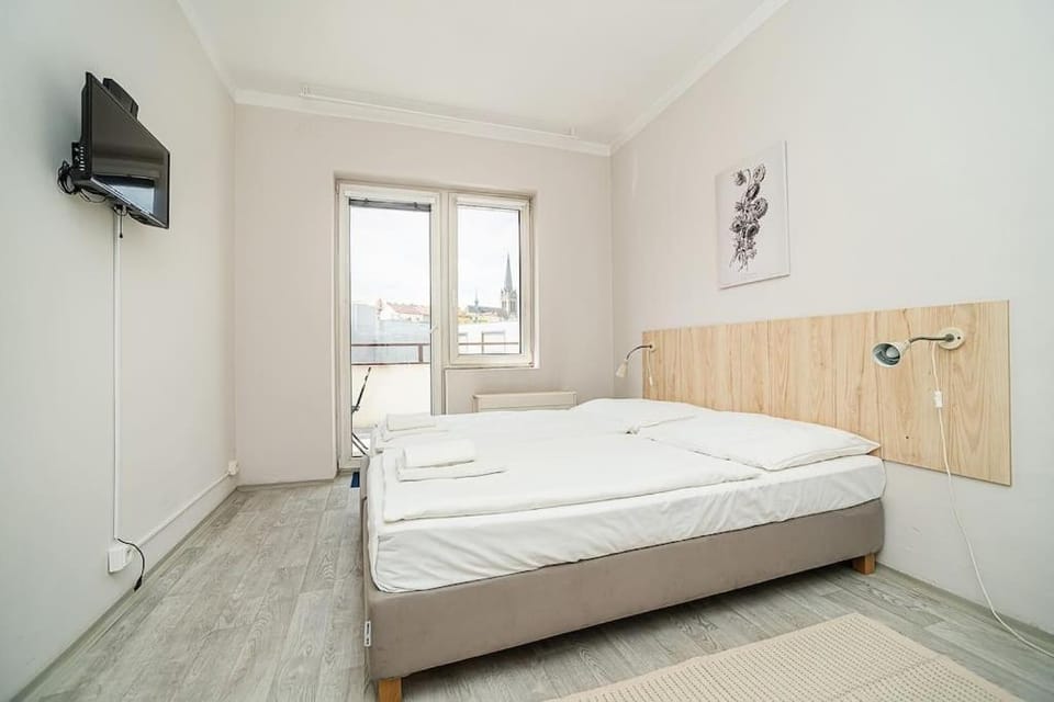 Bright 2 bed with big terrace by tram Apartment in Prague