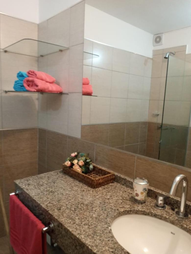 Shower, Bathroom, towels