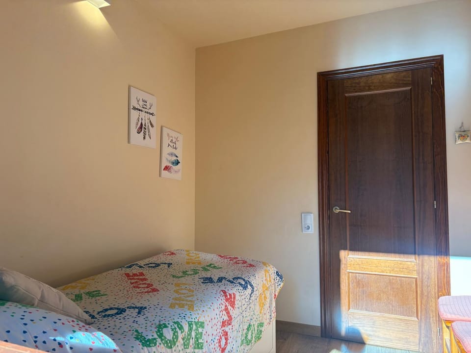 Bajo con jardín privado y chimenea - Puig Falcó 2 Apartment in Pla de l'Ermita