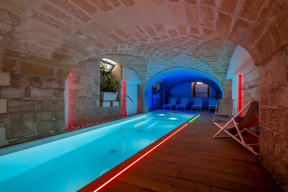 Pool view, Swimming pool