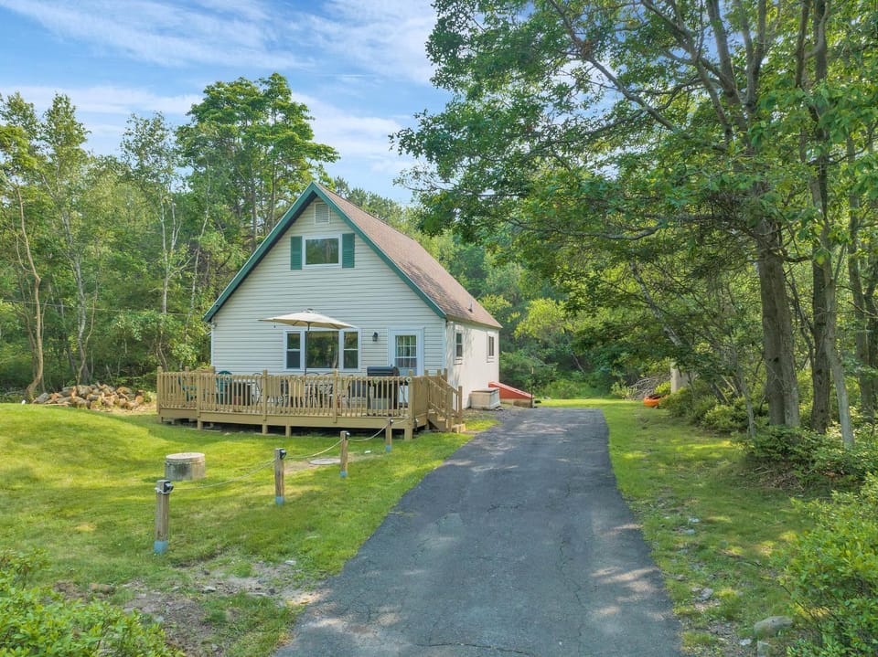 The Sage Chalet in Emerald Lakes, Poconos! Chalet in Tunkhannock Township