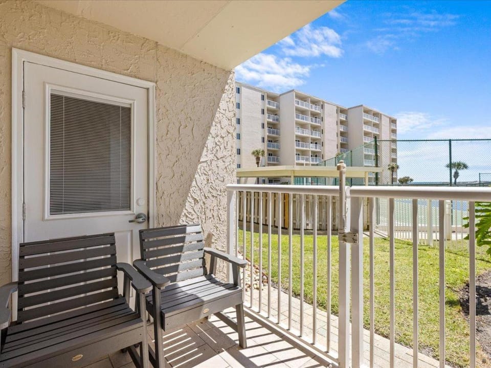Holiday Surf and Racquet Unit 107 House in Destin