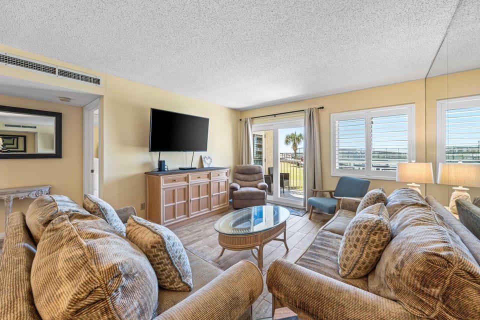 Holiday Surf and Racquet Unit 118 House in Destin