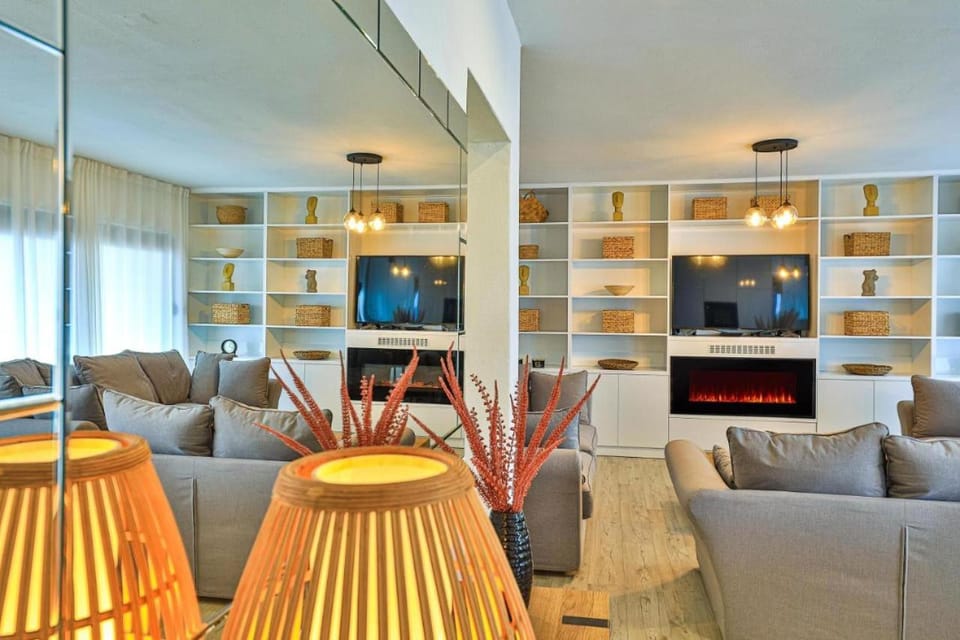 IPM Apartments Kaštela,parking,pool,10 mim from Split airport Apartment in Šibenik-Knin County, Croatia
