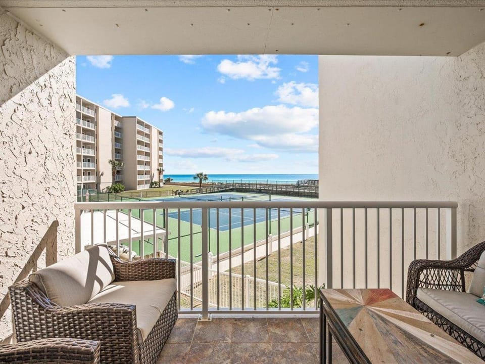 Holiday Surf and Racquet Unit 207 House in Destin