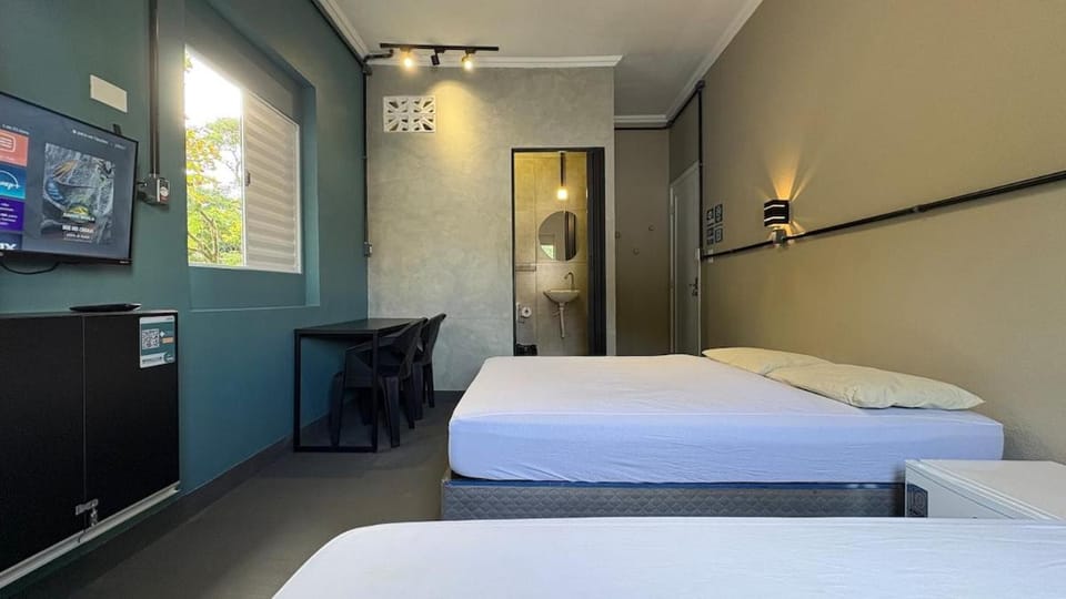 Suíte 13 - Hospedagem Guarujá Bed and Breakfast in State of São Paulo