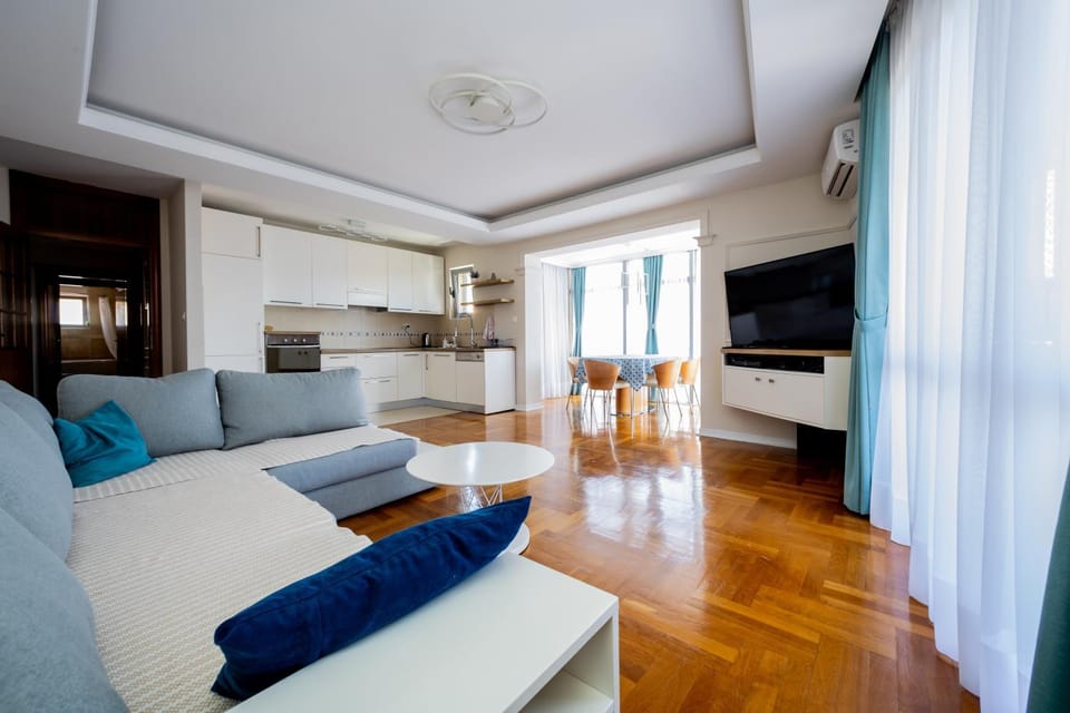 TV and multimedia, Living room