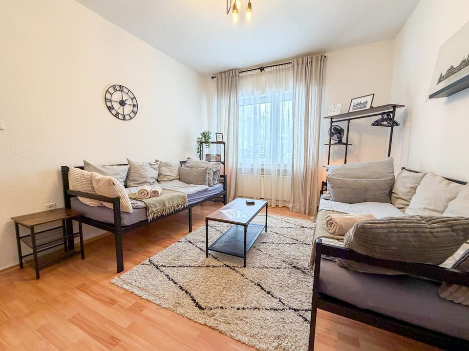 TV and multimedia, Living room, Photo of the whole room, Seating area
