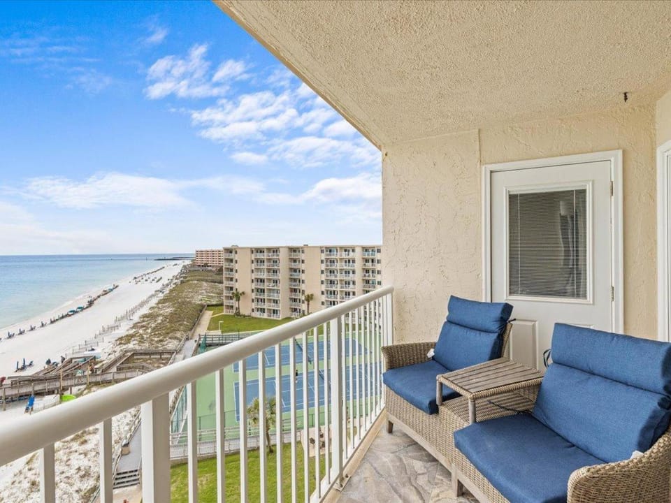 Holiday Surf and Racquet Unit 724 House in Destin