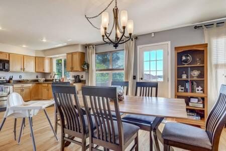 Whistler Hollow! Family Home, Bball Court, Firepit House in Colorado Springs