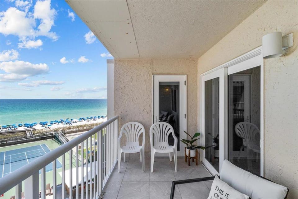 Holiday Surf and Racquet Unit 611 House in Destin