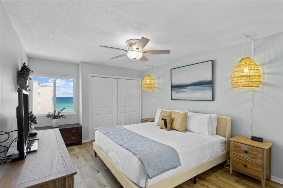 Holiday Surf and Racquet Unit 611 House in Destin