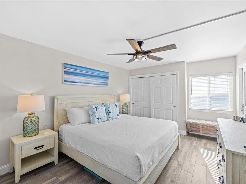 Holiday Surf and Racquet Unit 501 House in Destin