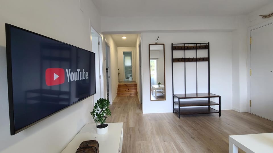 Lounge or bar