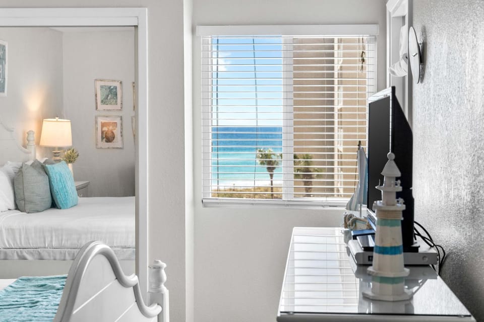 Holiday Surf and Racquet Unit 414 House in Destin