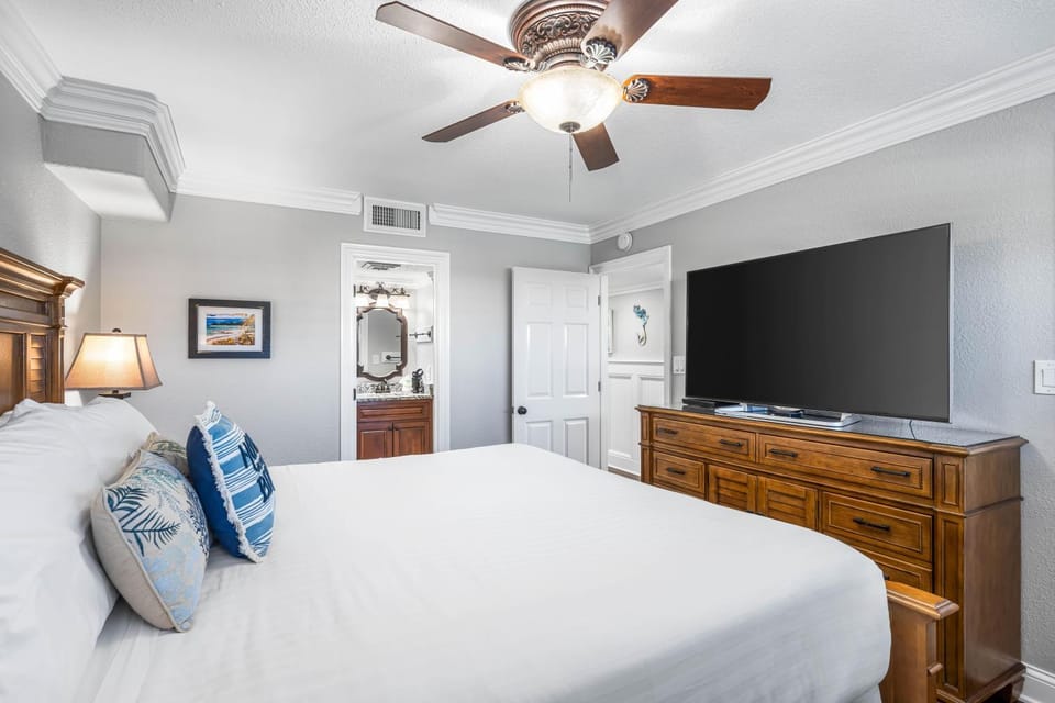 Holiday Surf and Racquet Unit 506 House in Destin