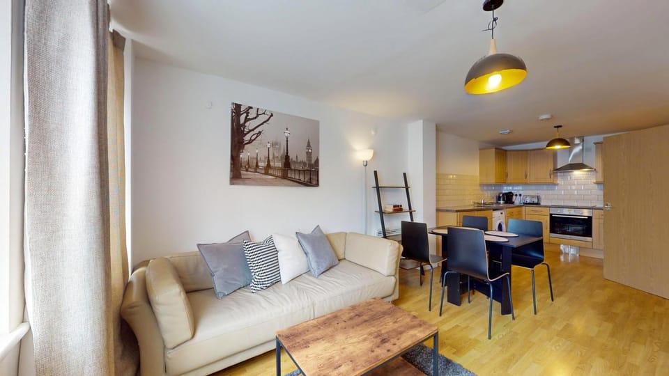 Bright and cosy 1 bed flat next to Tower Bridge Apartment in London Borough of Southwark