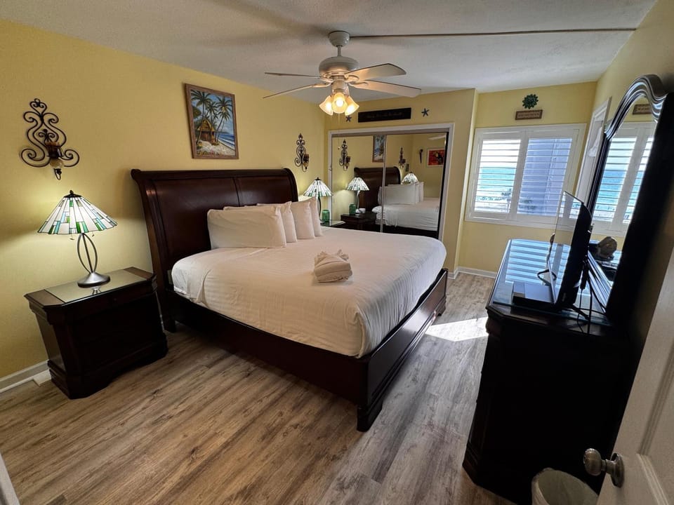 Holiday Surf and Racquet Unit 514 House in Destin
