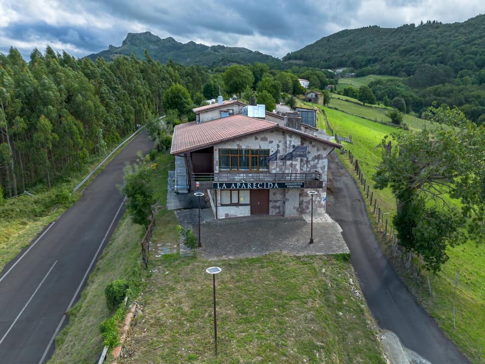 Property building, Facade/entrance, Bird's eye view, Mountain view