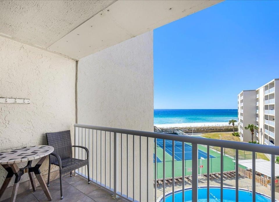 Holiday Surf and Racquet Unit 515 House in Destin