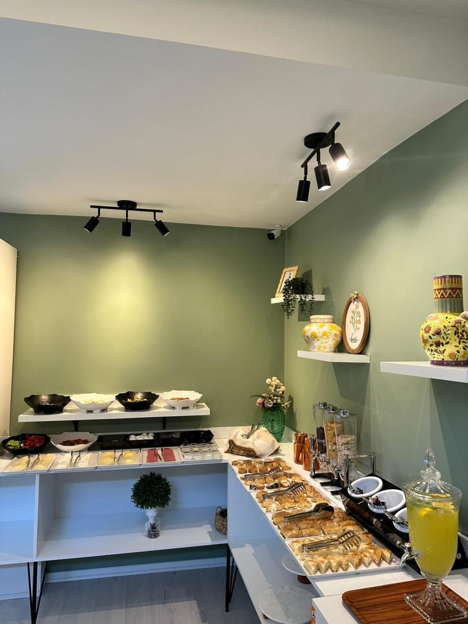Restaurant/places to eat, Breakfast