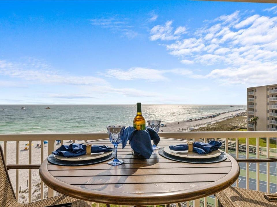 Holiday Surf and Racquet Unit 522 House in Destin